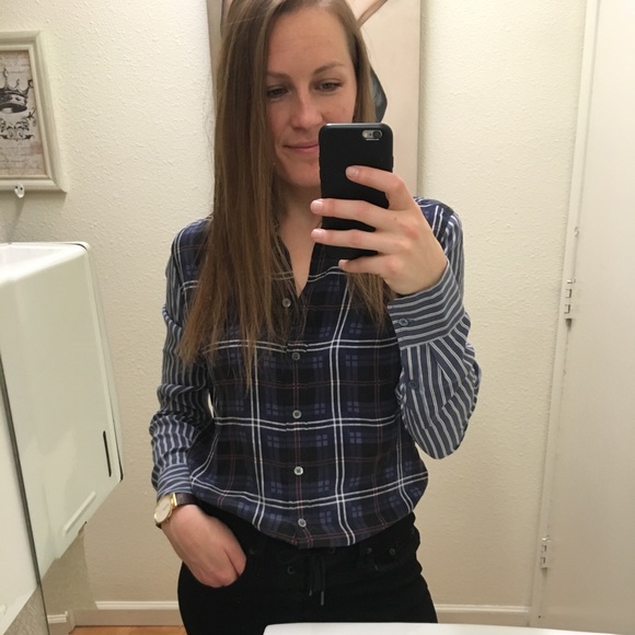 Meet your Posher, Lauren - Picture 8 of 8